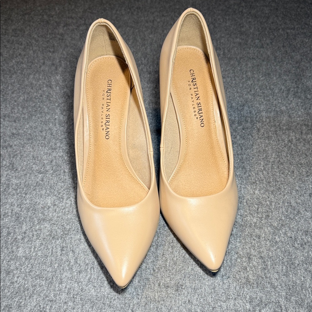 Christian Siriano Nude Pointed Toe Pumps Heels Size 8W